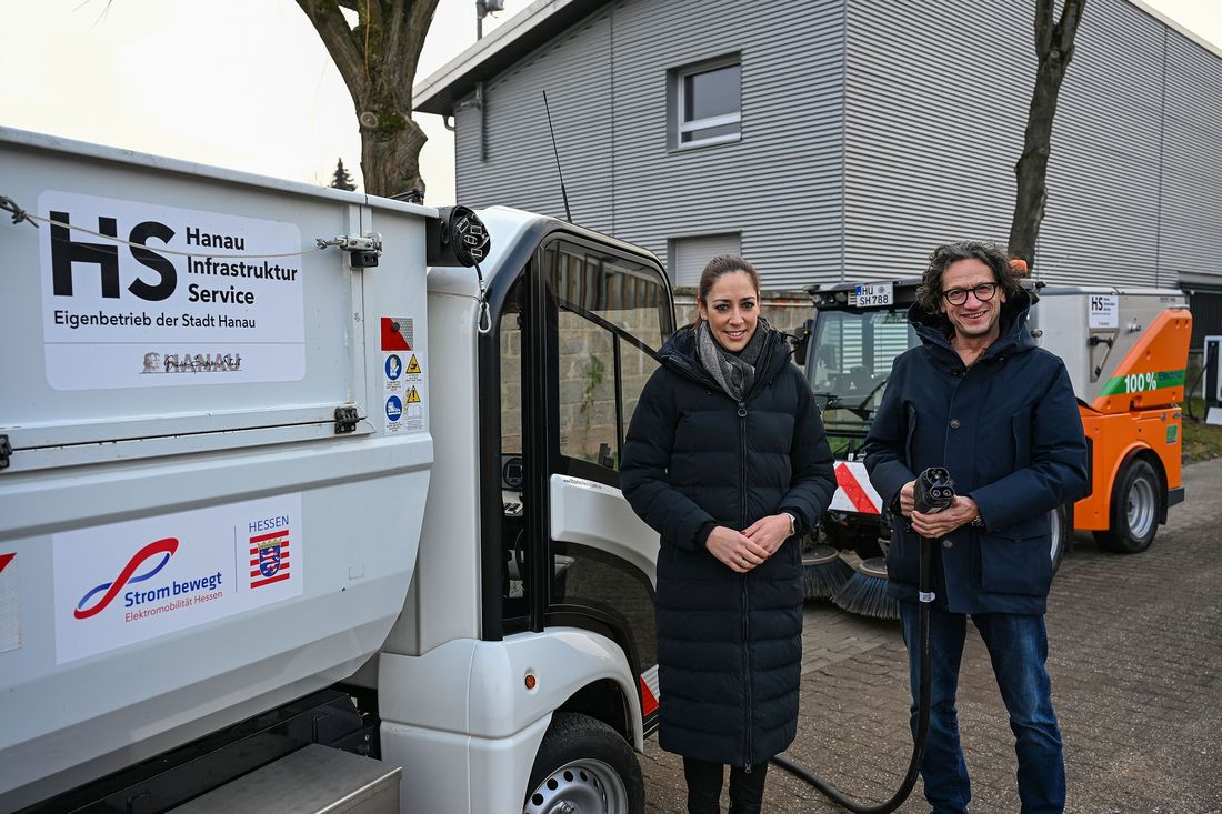 Hanau: Neue E-Fahrzeuge für die Stadtreinigung