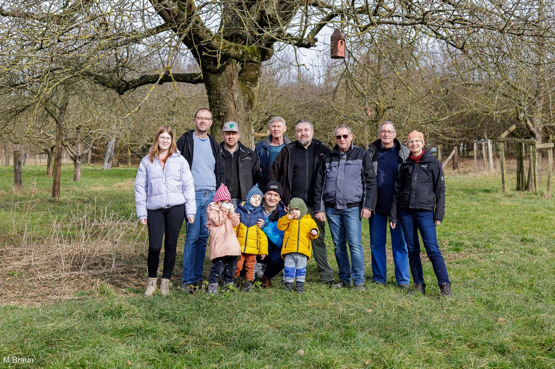 nistkaesteineichenn az2