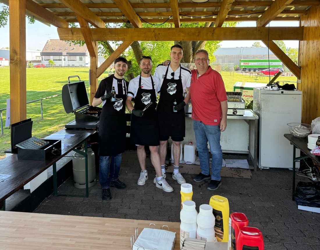 fussballtenivltoria az1