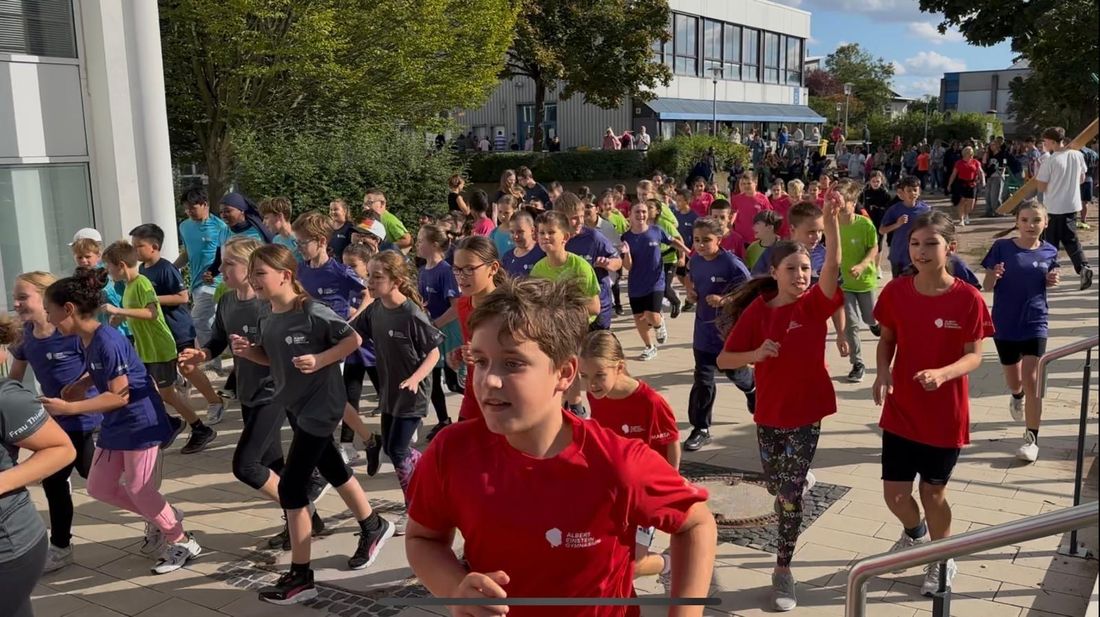 einsteinrunmainta az4