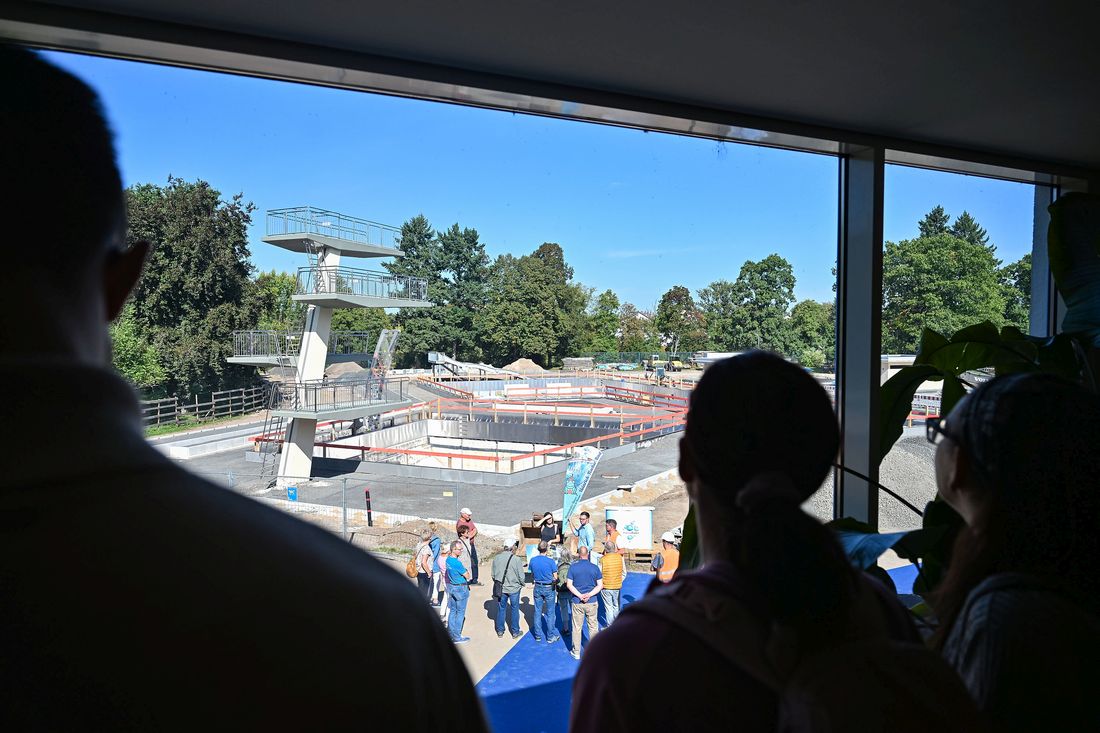 freibadheinrichf az8