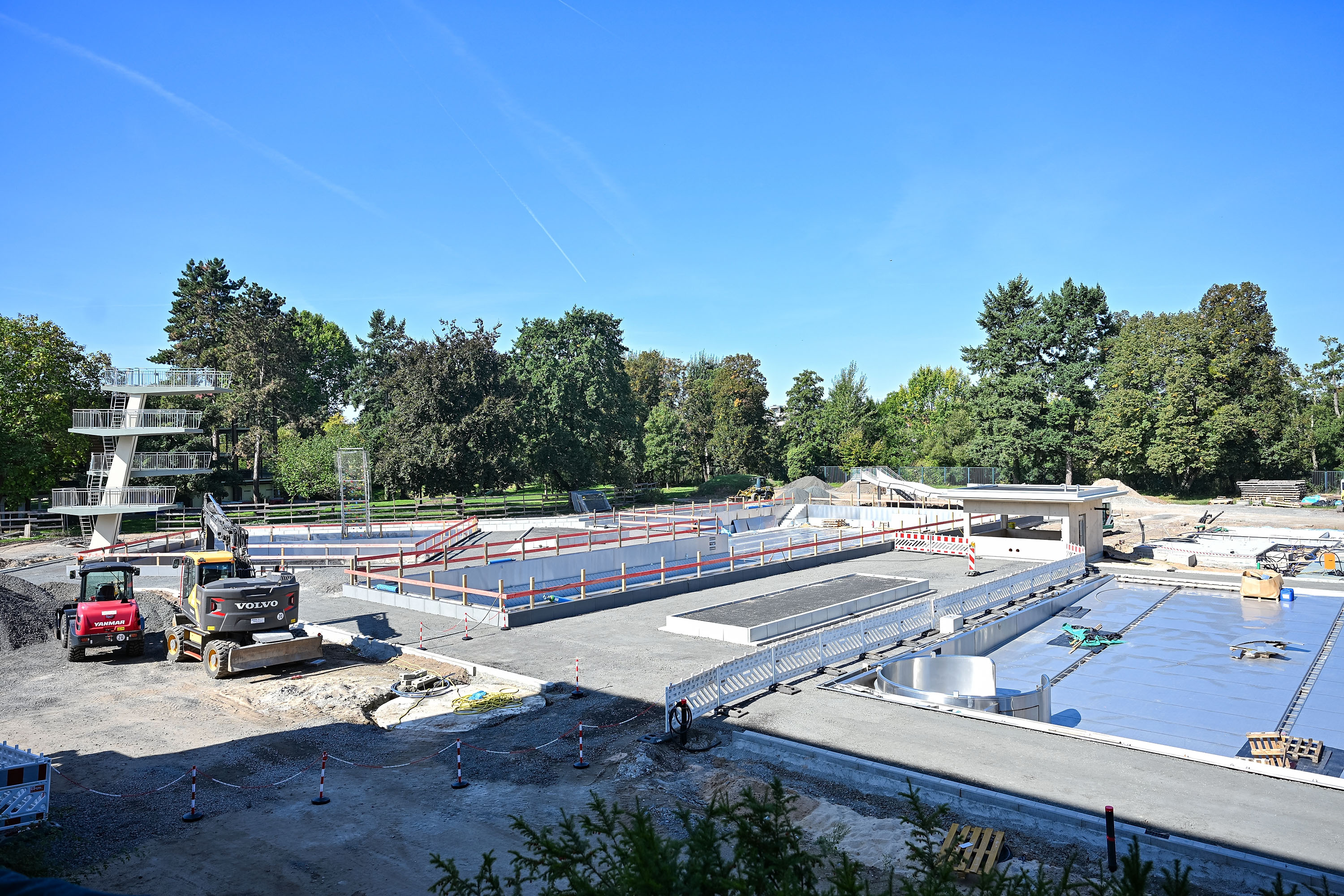 freibadheinrichf az9