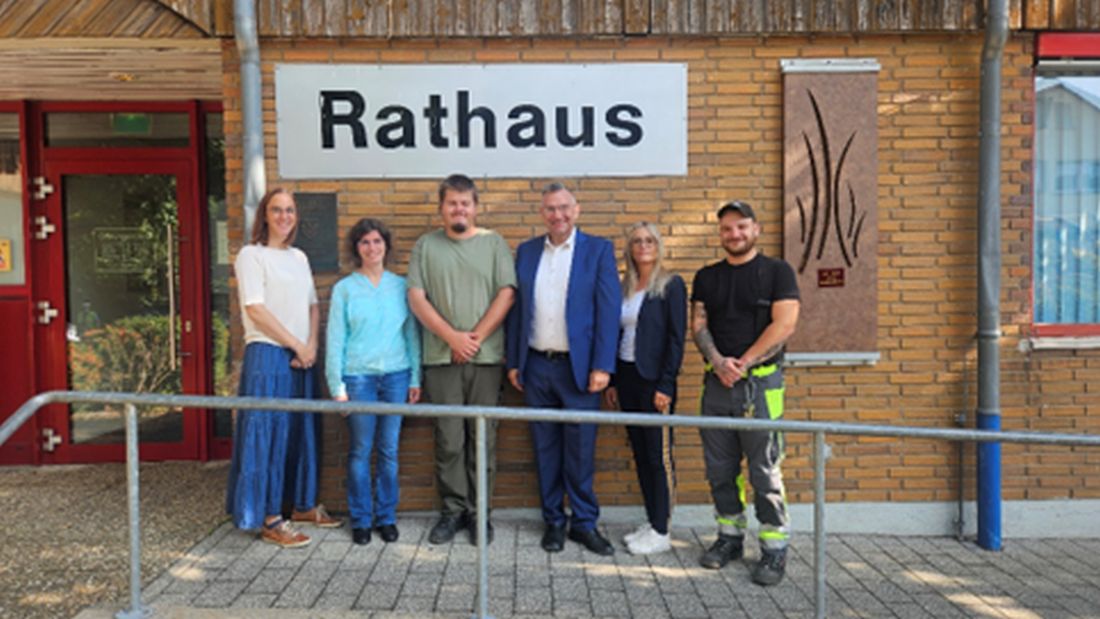 Frau Wissel, Frau Cloos, Herr Engelhard, Bürgermeister Klaus Büttner, Frau Kempf, Herr Vernieks.
