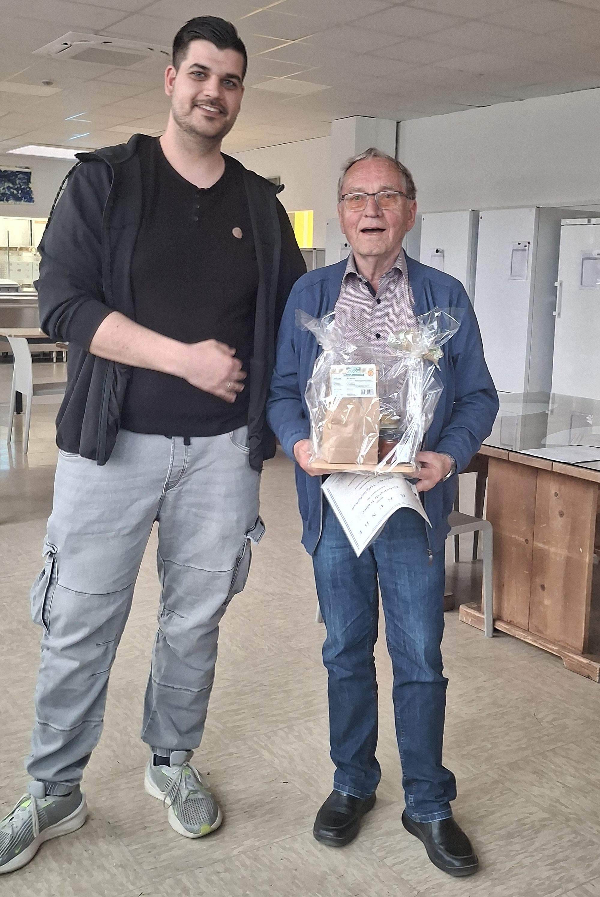 lebenshilfstartschlue az1