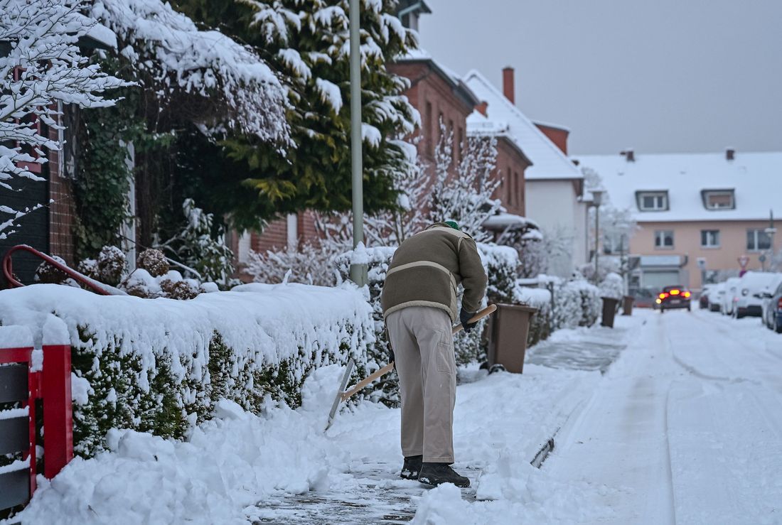 schneefallinhanauch az3