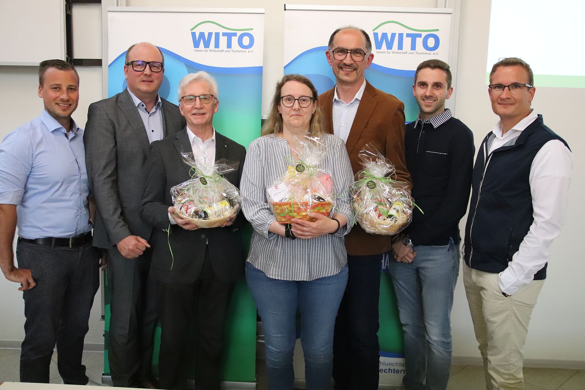 witovorstanschlue az1