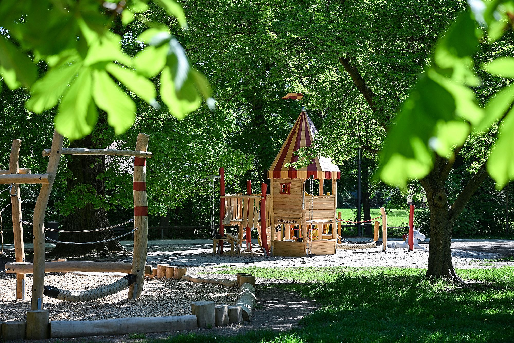 spielplazschlossgara au