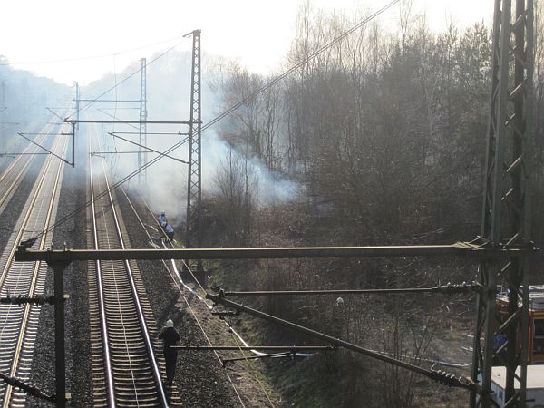 feuer bahngleise11