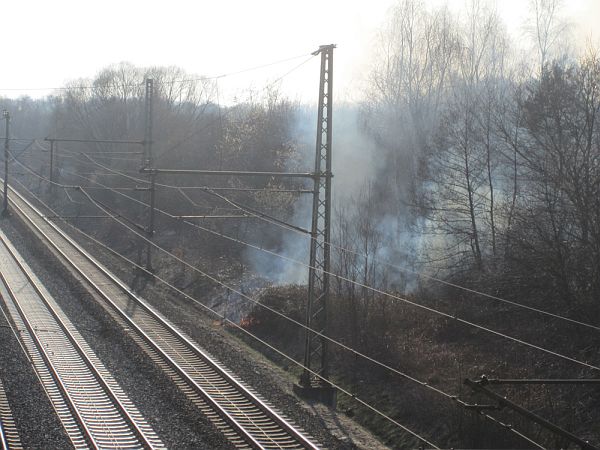 feuer bahngleise14