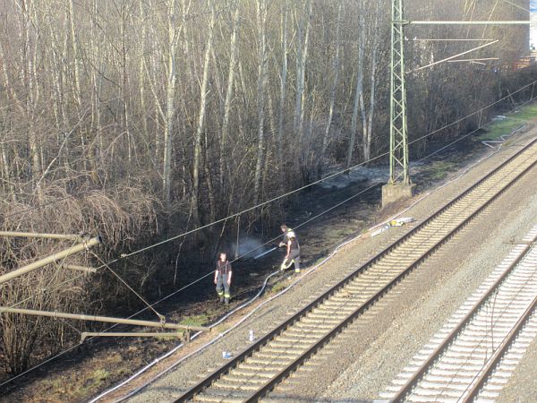 feuer bahngleise20