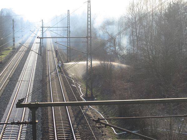 feuer bahngleise4