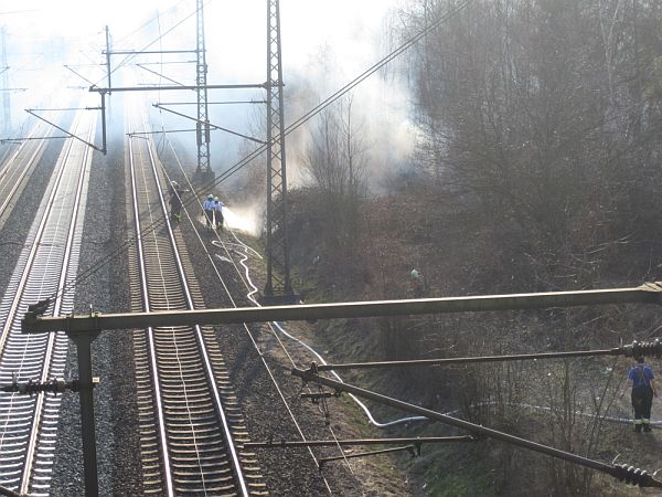 feuer bahngleise7