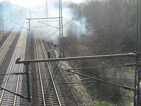 feuer bahngleise9