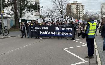 Hanau: Tausende Menschen erinnern an den 19. Februar 2020