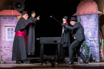 Ziemlich beste Feinde: Don Camillo und Peppone. Foto: Konrad Merz