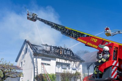 Dachstuhlbrand in Mühlheim am Main