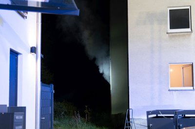 Brand in Übergangswohnheim – 3 Personen gerettet – Wohnhaus unbewohnbar