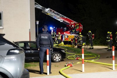 Brand in Übergangswohnheim – 3 Personen gerettet – Wohnhaus unbewohnbar