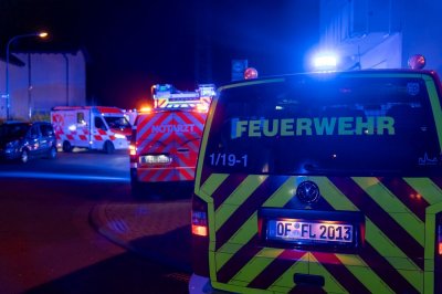 Brand in Übergangswohnheim – 3 Personen gerettet – Wohnhaus unbewohnbar