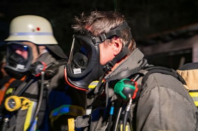 Garage auf Bauernhof in Vollbrand