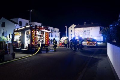 Brand in Übergangswohnheim – 3 Personen gerettet – Wohnhaus unbewohnbar