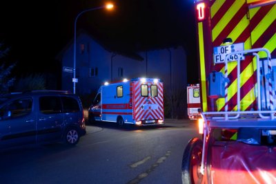 Brand in Übergangswohnheim – 3 Personen gerettet – Wohnhaus unbewohnbar