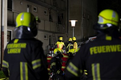 Brand in Übergangswohnheim – 3 Personen gerettet – Wohnhaus unbewohnbar