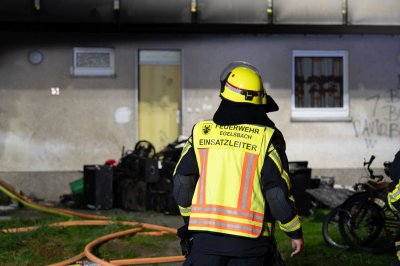 Brand in Übergangswohnheim – 3 Personen gerettet – Wohnhaus unbewohnbar