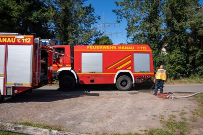 Brennender Holzpolter sorgt für größeren Einsatz